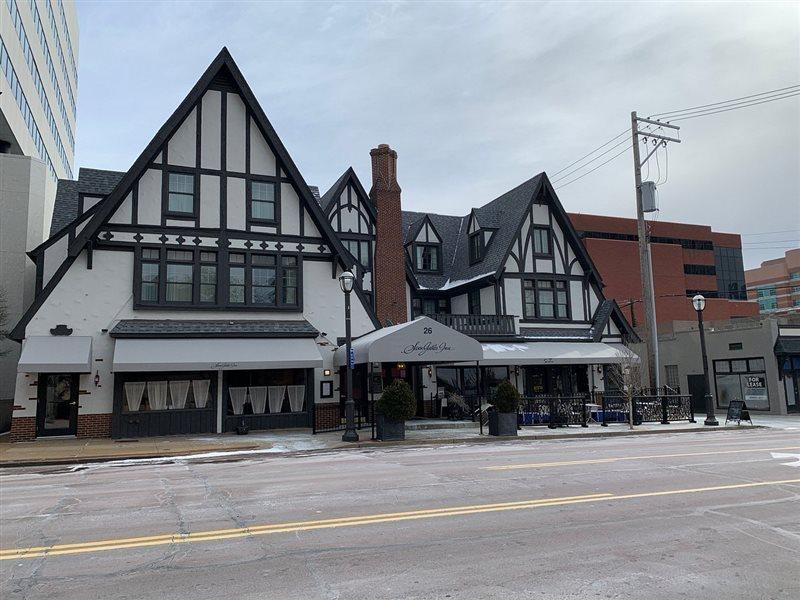 Seven Gables Inn, St Louis West, A Tribute Portfolio Hotel Clayton Kültér fotó