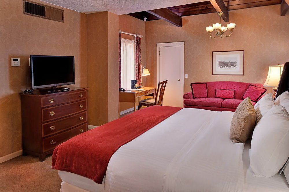 Seven Gables Inn, St Louis West, A Tribute Portfolio Hotel Clayton Szoba fotó
