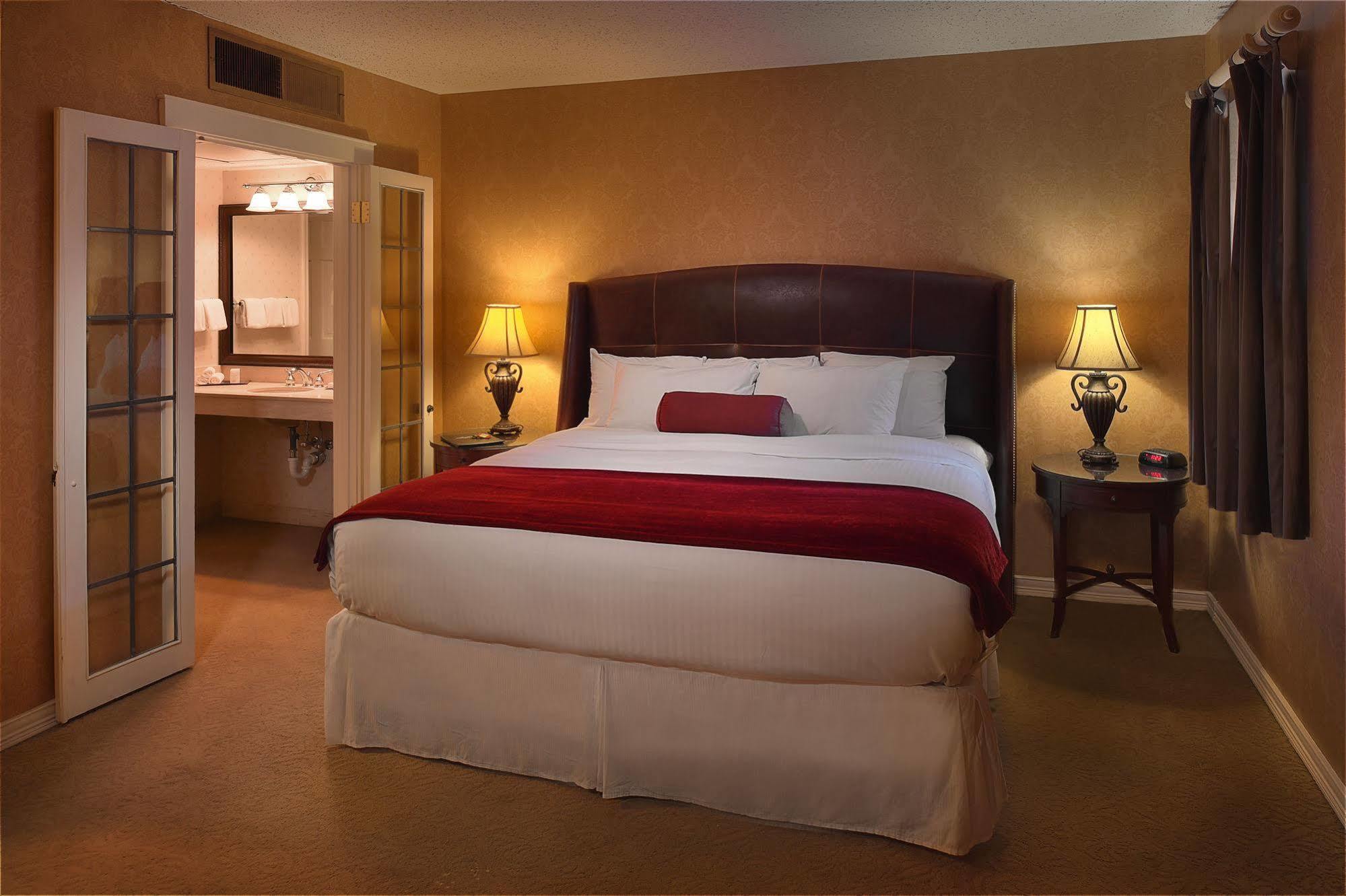 Seven Gables Inn, St Louis West, A Tribute Portfolio Hotel Clayton Kültér fotó